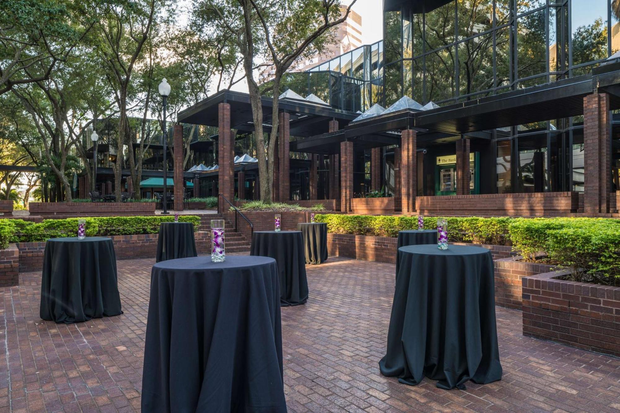 Hotel Hilton Tampa Downtown Exterior foto